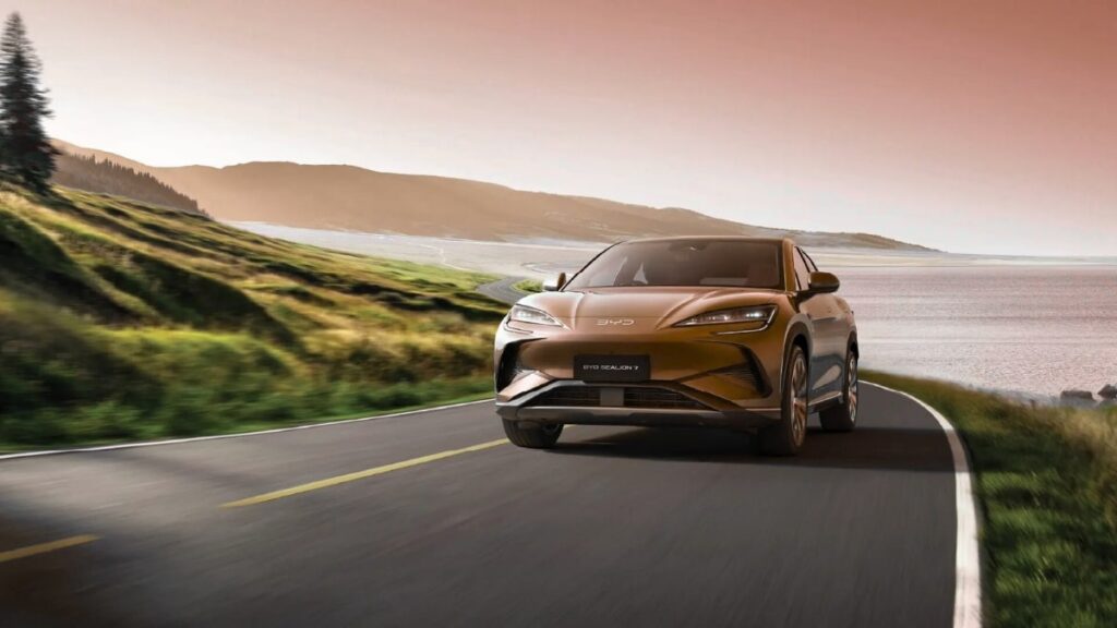 BYD Sealion 7