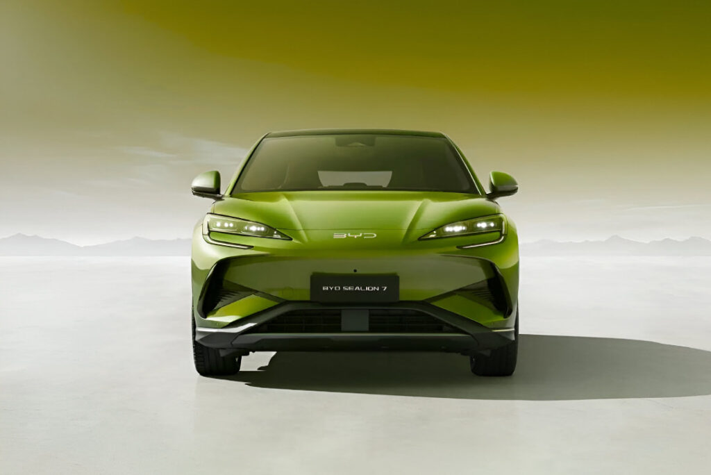 BYD Sealion 7